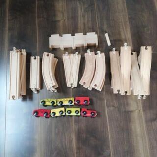 IKEA　木製レール車