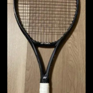 ★YONEX VCORE 98のテニスラケット（黒）★
