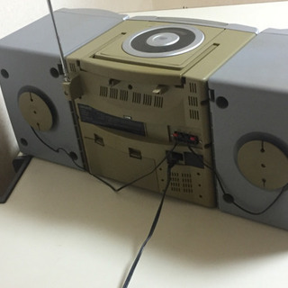 AIWA CDラジカセ 年代物です