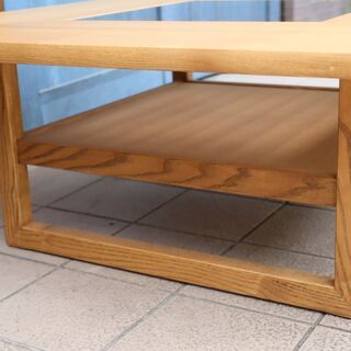 karimoku(カリモク家具)のオーク材を使用したセンターテーブルです 