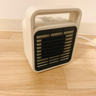 超小型な足元ファンヒーター300w Waff 堺筋本町の季節 空調家電 ファンヒーター の中古あげます 譲ります ジモティーで不用品の処分