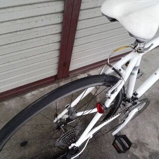 GIANT ジャイアント クロスバイク ESCAPE R3 24段変速 500 ホワイト