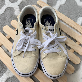 VANSのスニーカー☆彡.。