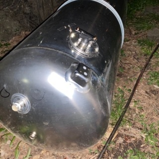 ステンレスタンク引き取り5/22まで