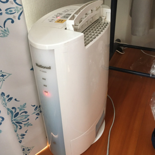 除湿機　デシカント式