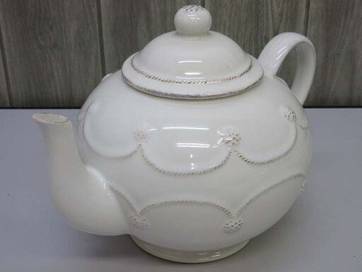 ss2430　ジュリスカ　ティーポット　ホワイト　2L　洋風　お茶 　Juliska　BERRY\u0026THREADコレクション　ハンドメイド　白 　洋食器　陶器　ポルトガル製