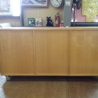 【愛品倶楽部柏店】　ＡＣＴＵＳ　アクタス　ビーチ材　キャスター付サイドボード　【店舗同時販売中】