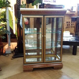 【愛品倶楽部柏店】　イタリア製　天然大理石高級ショーケース　　【店舗同時販売中】