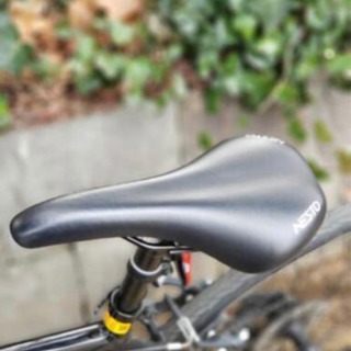 NEST 700×32c 440mm クロスバイク外装7段　バカンゼ2