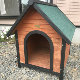 犬小屋　屋外の屋根下で約5年使用