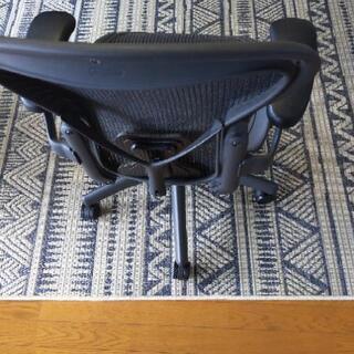 ハーマンミラー　アーロンチェア　Bタイプ　定価約20万円