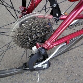 ジャイアント 自転車 28インチ ワインレッド系 3x8速 シティサイクル