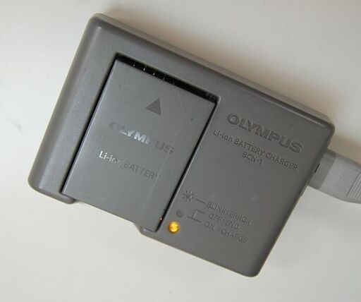 OLYMPUS デジタルミラーレス一眼 カメラ OM-D E-M5 12-50mm 1:3.5-6.3 EZ