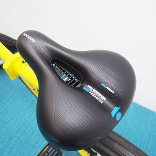 リアサス搭載 超肉厚ソフトサドル 折りたたみ自転車 変速付 THREE