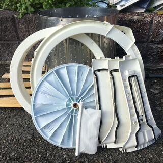 アクア7.0K洗濯機 2013年製DDインバーター 分解クリーニング済み！の 