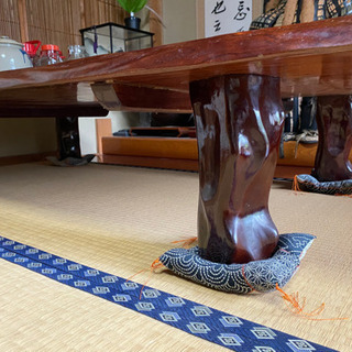 屋久杉のテーブル　決定しました。