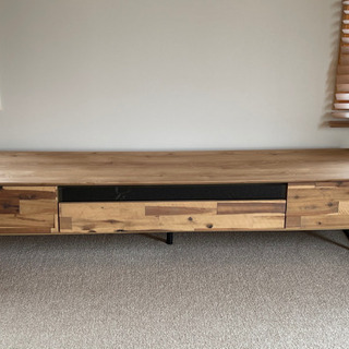 アンティーク風？　180cmテレビ台