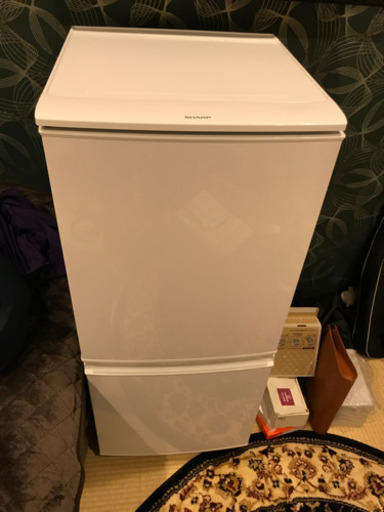 sharp冷蔵庫　2015年式　137ℓ 美品