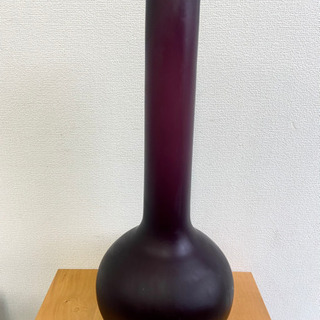 中古 ガラスの花瓶 紫
