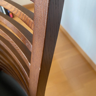 【ネット決済】このNITORIの木製テーブルとハイバックのレザー...