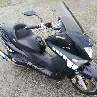 ヤマハのマジェスティ125　カスタム　エンジンセル始動できます。
