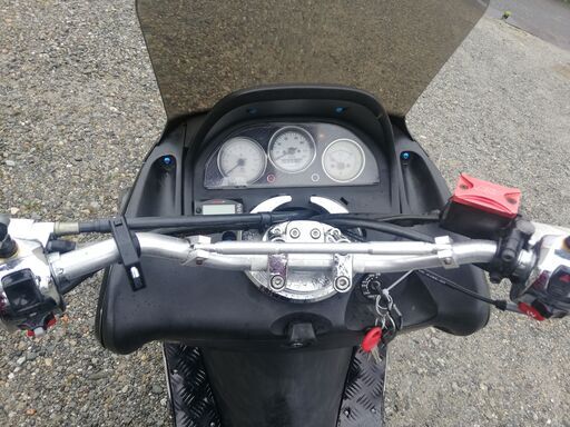 ヤマハのマジェスティ125 カスタム エンジンセル始動できます。 セルを