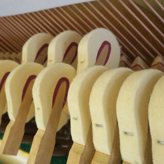 ヤマハ中古アップライトピアノ　UX-1（1985年製造）