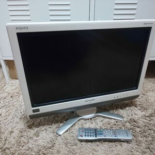 液晶テレビ（SHARP AQUOS LC-20D30-W）