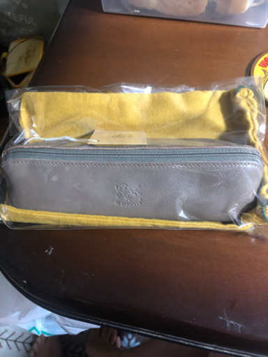 イルビゾンテ  ペンケース(新品未使用)