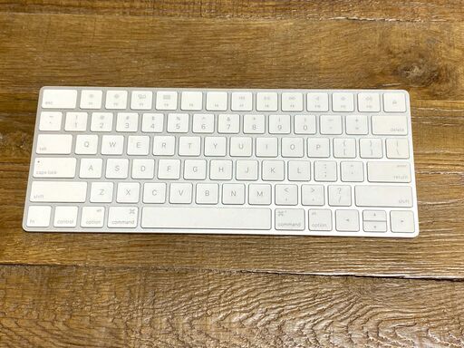 アップル マジックキーボード USキーボードタイプ