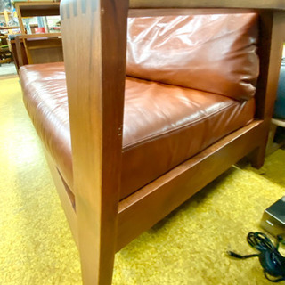 【デザイナーズソファ】2人〜2.5人掛け モダン 革製