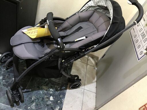 引取限定】アップリカ ベビーカー 黒 乳母車SG基準 A形 Aprica【小倉南
