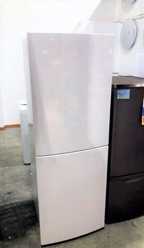 冷蔵庫　Haier JR-NF218B 2018年製　218L　ホワイト　2ドア　区っ切り棚冷凍室　キッチン　料理　住まい
