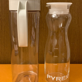 ピッチャー　2本　　PYREX