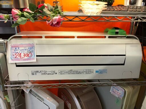 ☆中古激安！　東芝　ルームエアコン 2.5kW 　 100Ｖ　2015年製　　 RAS-2555RT(W)  【KBE059】￥24,300！！