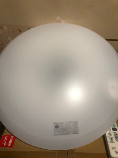 ほぼ新品　東芝　LEDシーリングライト　8畳用　リモコン付き