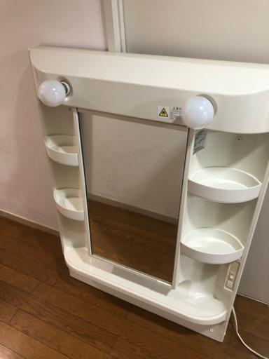 洗面所鏡ライト 曇り止め コンセント付き Tpmuro 上星川の家具の中古あげます 譲ります ジモティーで不用品の処分