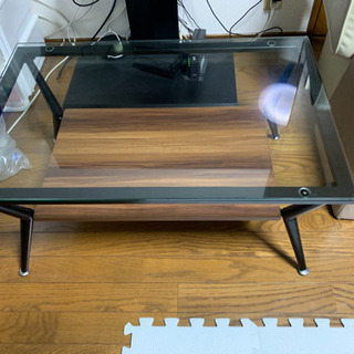 【手渡し】ガラス製のローテーブル