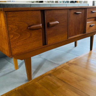 ヴィンテージ サイドボード カップボード 収納家具 リビングボード