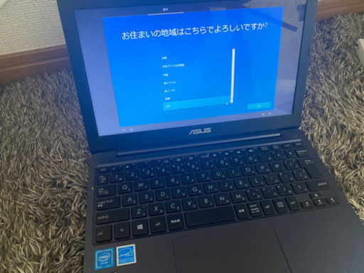 ASUS E203N パソコン
