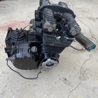 ゼファー400 エンジン