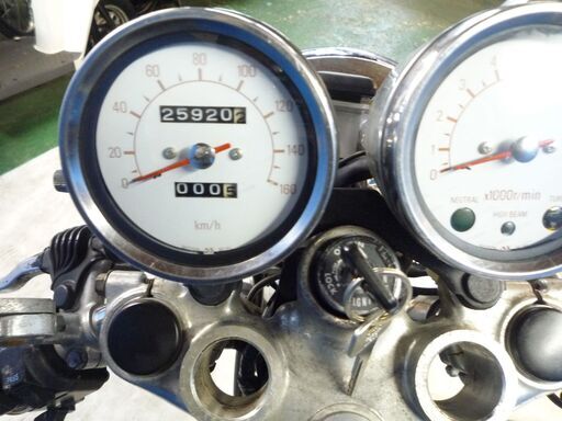 YAMAHA SR400-2 白/茶 車検残R3/7 名変で乗れる 春のお値引きキャンペーン 期間限定 諸経費０円 始動確認済み 即納車有り 横浜 都筑 宮前 YAMAHA SR400-2 白/茶 車検残R3/7 名変で乗れる 春のお値引き