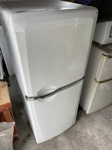三菱ノンフロン冷凍冷蔵庫MR-14J-W
