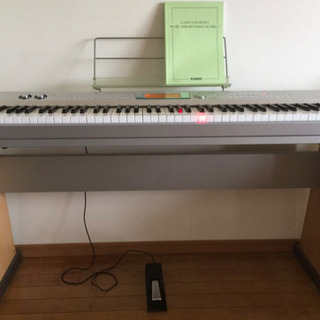 カシオ　デジタルピアノ　電子ピアノ　ピアノ