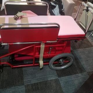 軽量担架(車輪付き)定価30万以上！