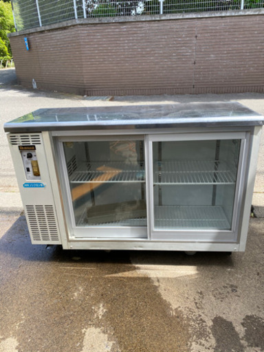 テーブル形冷蔵ショーケース