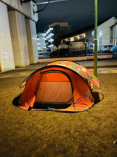 売り切れました限定廃盤品　ケシュア　quechua　ポップアップテント　flower 3人用