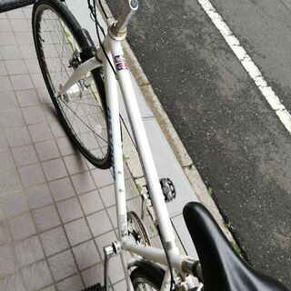 ASTROIA 700c LEDオートライト搭載のアストロイアクロスバイク 6speed