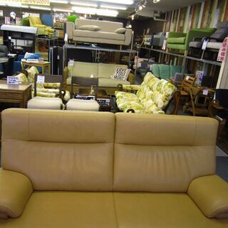 【カグマニア】【引き取り限定】カリモク　高級本革2Pロングソファー