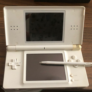 【ネット決済】Nintendo DS Lite ソフト6こ、充電...